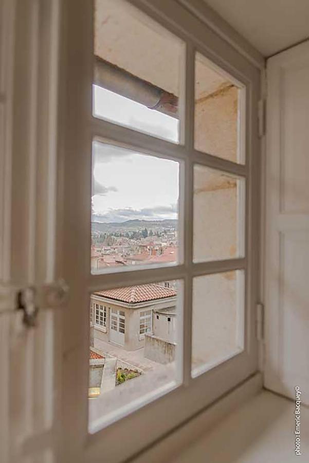 Maison Au Loup - Superbe Ancien Hotel Particulier Du Xvie Siecle Au Coeur De La Vieille Ville Du Puy Le Puy-en-Velay Exteriör bild
