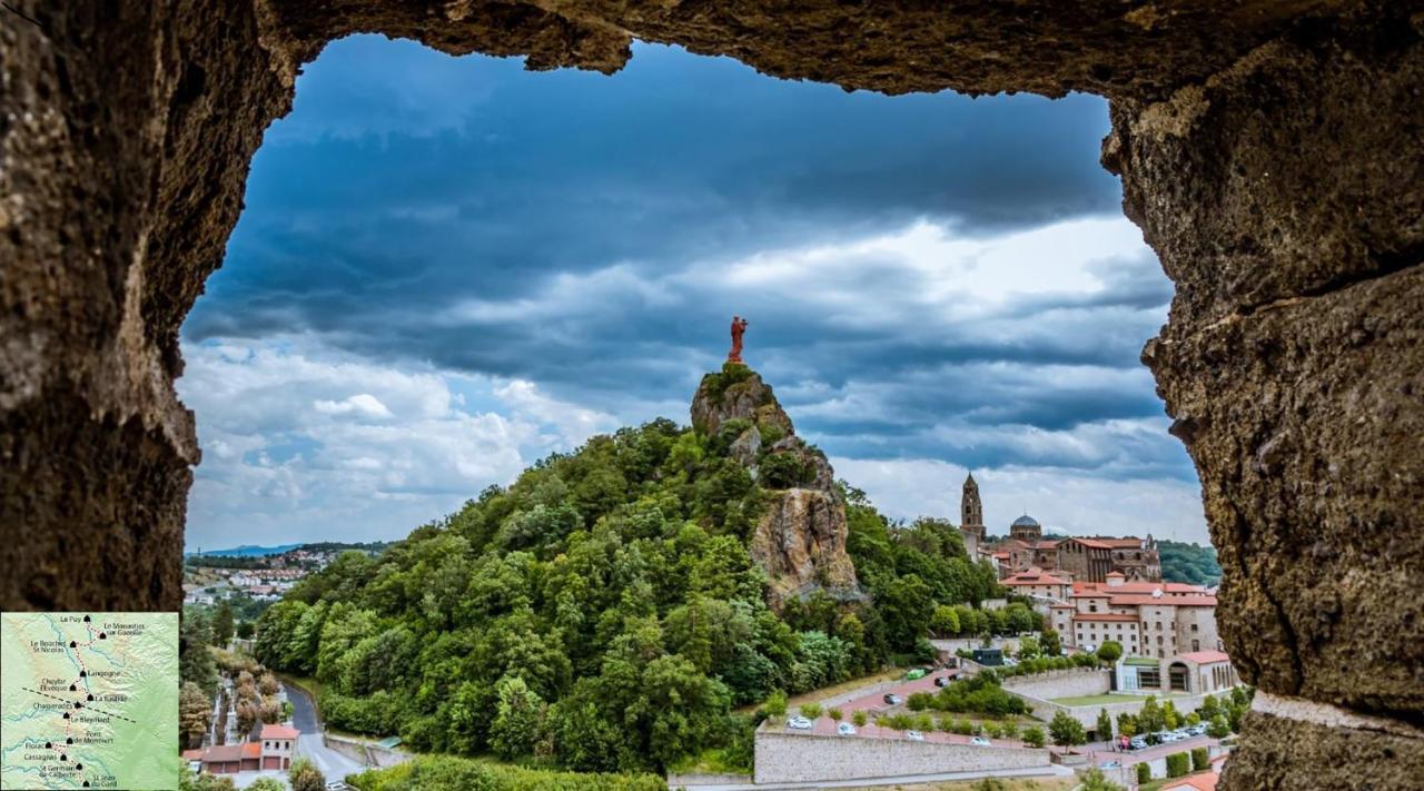 Maison Au Loup - Superbe Ancien Hotel Particulier Du Xvie Siecle Au Coeur De La Vieille Ville Du Puy Le Puy-en-Velay Exteriör bild