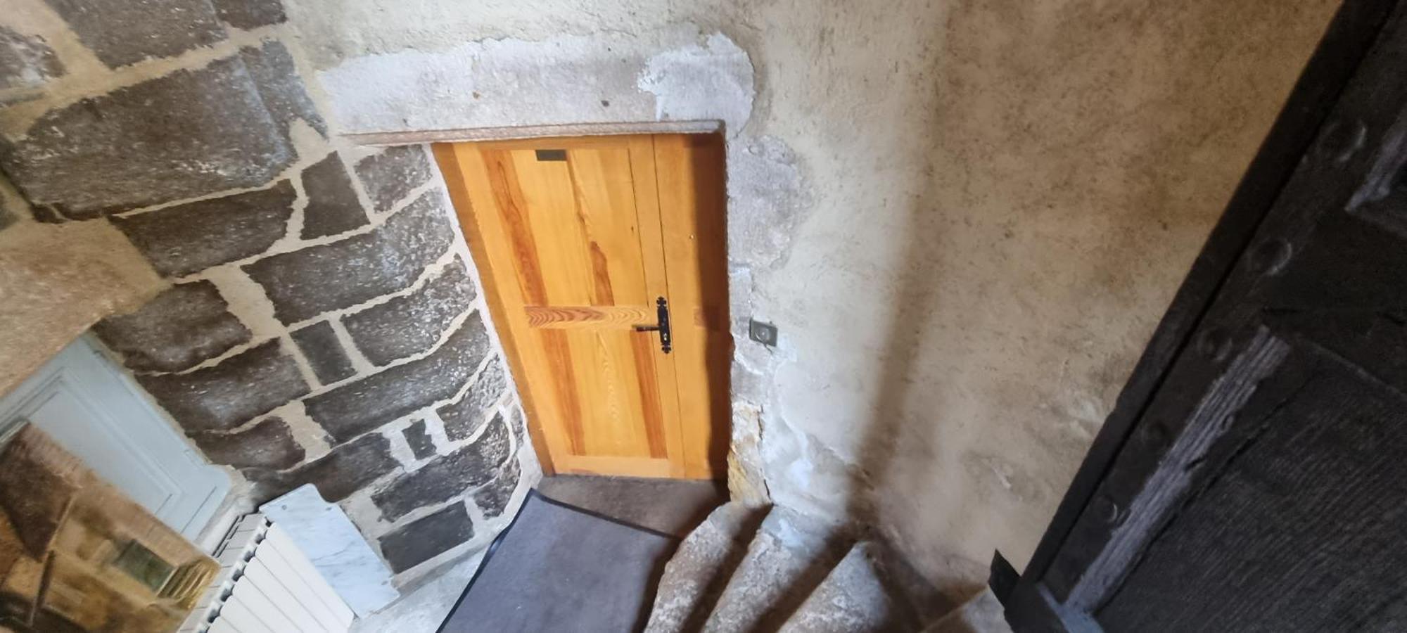 Maison Au Loup - Superbe Ancien Hotel Particulier Du Xvie Siecle Au Coeur De La Vieille Ville Du Puy Le Puy-en-Velay Exteriör bild